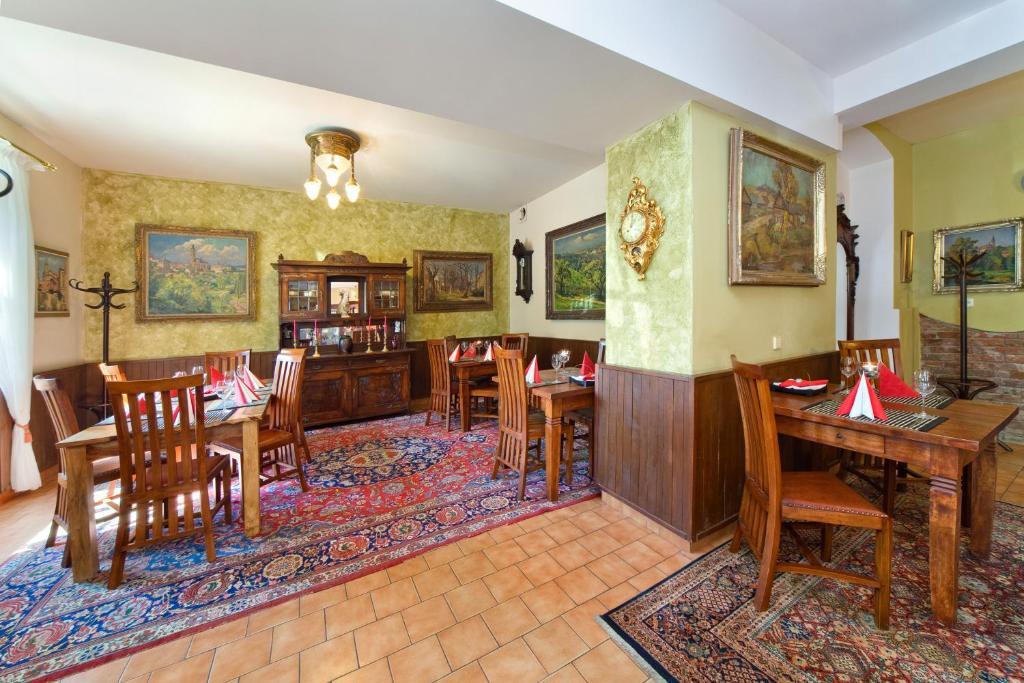 Hotel U Ruze Kutná Hora Zewnętrze zdjęcie